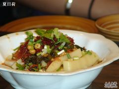 拌卷皮-亮欢寨酸汤鱼(沙冲路店)