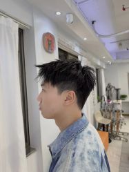 -镁连社·美联社