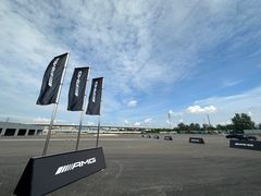 -天津波士信达奔驰4S店(卫津南路店)