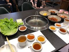-草家酱蟹炭火烤肉店(珲春南路一店)