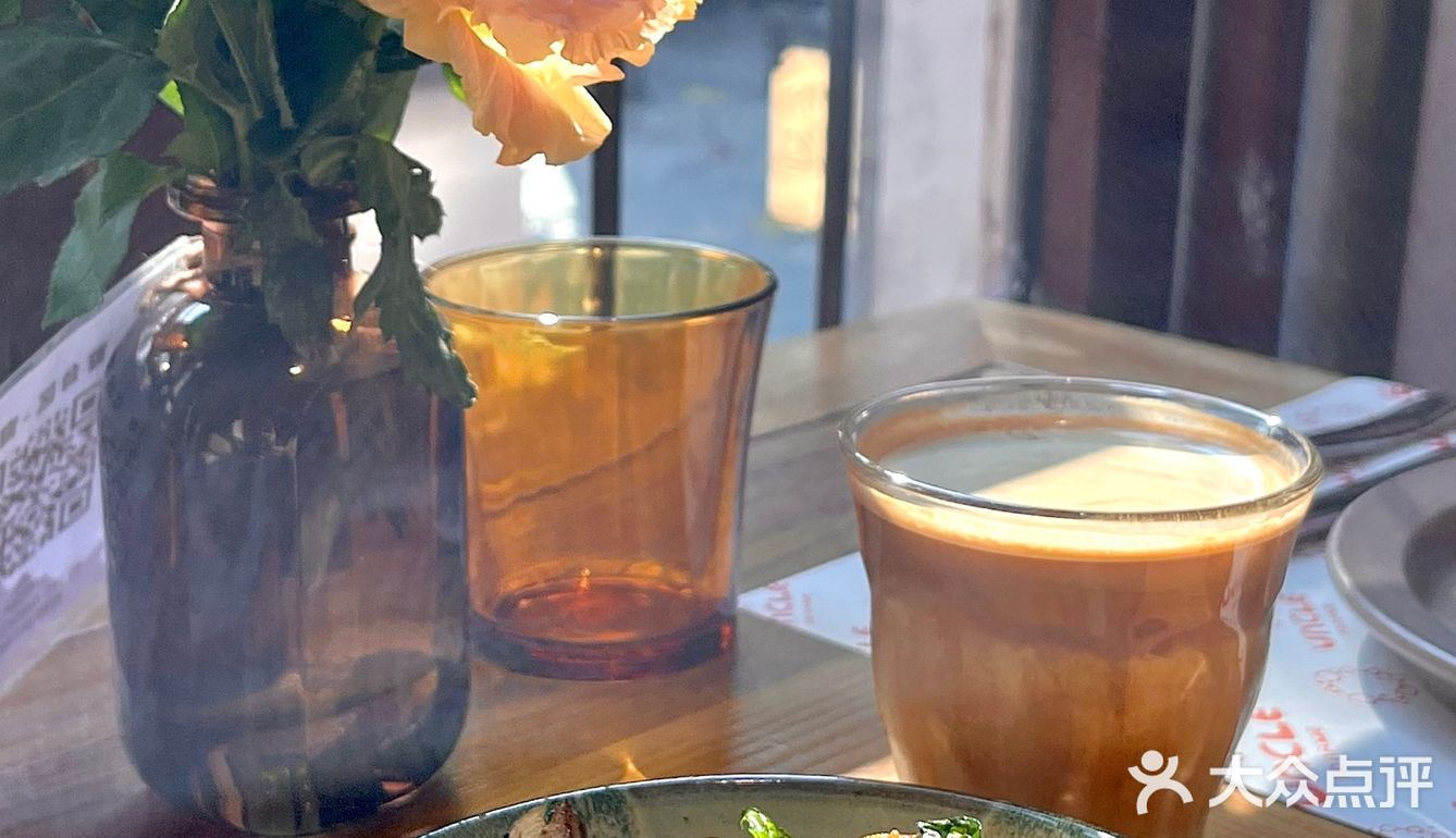 🍂秋天的武汉天地人均50的小阳台下午茶真香