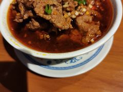 -炉小二铜锅牛蛙•川湘菜(三里屯店)