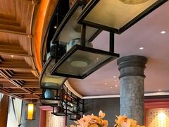 -八府香鸭·啫啫煲(华山路店)