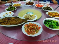 -小陆莲花蟹园农家乐(莲花岛店)