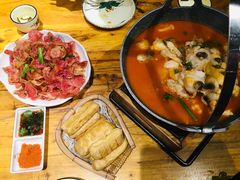 石屏烧豆腐-老滇山寨•云南特色菜•地方菜•民族风情歌舞表演(金碧店)