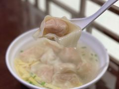 刀鱼馄饨-老半斋(福州路店)