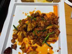 -隔壁老王·家常云南菜(花巷店)