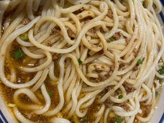 原味酱汁面-聚合鑫东北熏酱熟食麻辣面(长阳店)