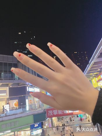 手看着细白长 真不夸张哟