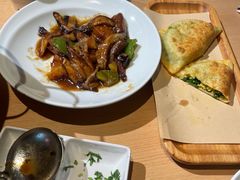 -关东小磨东北菜(上海长风大悦城店)