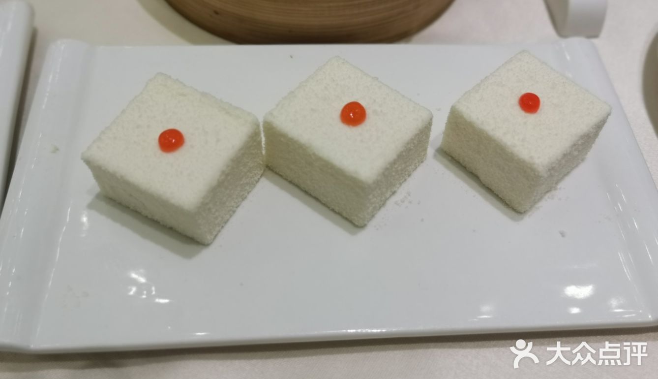 皮蛋瘦肉粥每次必点 「云吞面」一份不够，又上一份