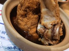 -万和春排骨砂锅米饭(新业广场店)