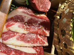 -山川小町·极番烧肉(新地假日广场店)
