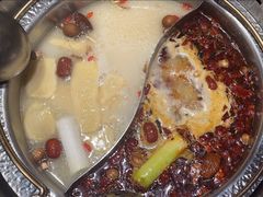 金典鸳鸯锅底-快乐小羊·内蒙牛羊肉火锅(流花中心店)