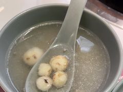 -洪氏嗨捞·广东猪肚鸡·椰子鸡火锅(西咸万象城店)