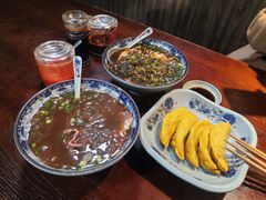 -老新隆牛肉锅贴(新街口店)