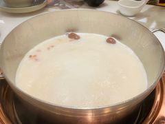 -洪氏嗨捞·猪肚鸡火锅(阳光天地店)