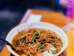 小炒肉米粉-湘里乡亲甲王二老店