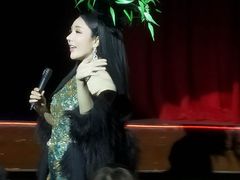 -金东尼人妖秀