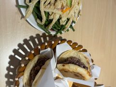 -闫家驴肉老店(华电一校店)