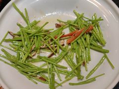 芦蒿炒咸肉-徽镇小厨·经典徽菜(十里河店)
