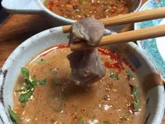 -毛辣果·贵州红酸汤牛肉火锅(西单店)