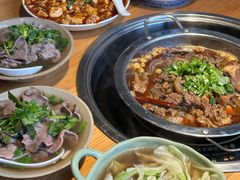 -大众跷脚牛肉馆·非遗传承单位(峨眉山店)