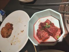 -钱小奴海鲜自助黑金店(杭州滨江龙湖店)