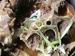 -撒拉人家.酸菜牦牛肉火锅