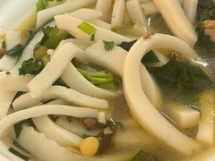 -文山荷鲜居(翠湖店)