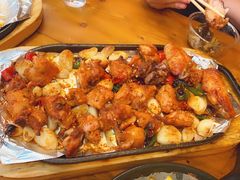 -老东镇啤酒屋海鲜加工·蒸汽海鲜·海鲜烧烤(台东店)