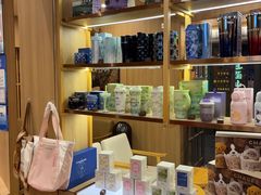 -霸王茶姬(南强街店)