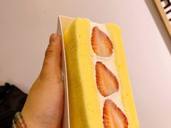 草莓蛋糕三明治-Cafe on warm(丹霞店)