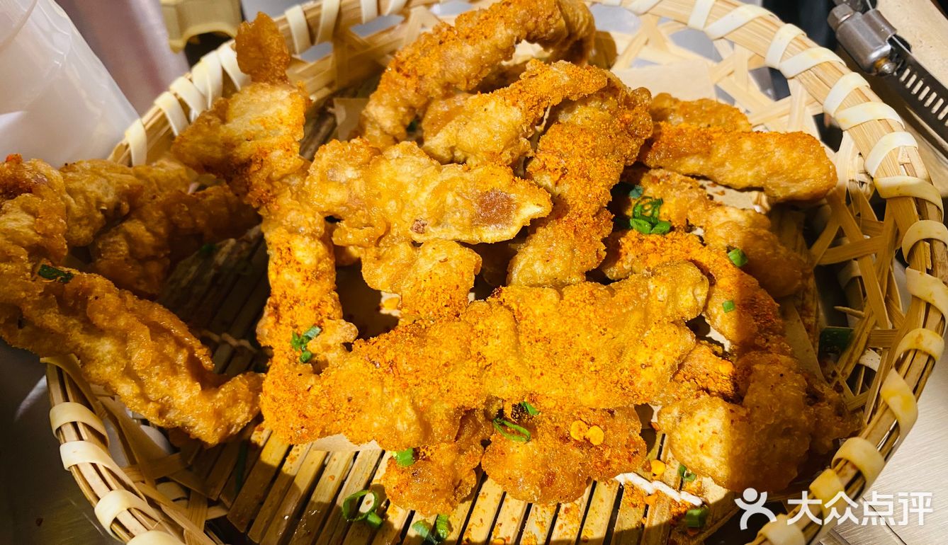 龙华江湖酒馆风重庆老火锅