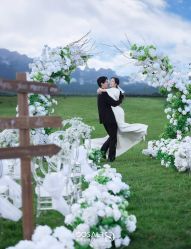 -都市丽人婚纱摄影