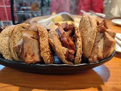 -老天桥酱肉烧饼夹肘子(天桥店)