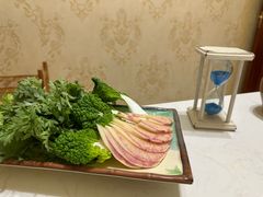 -菌之家·专业纯野生菌火锅·特色炒菌