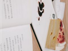 -钟书阁(群光广场店)