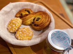 小泡芙-花马天堂云南餐厅 Lost Heaven(外滩店)