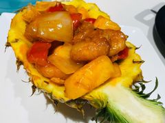 菠萝咕噜虾球-衡山汇·高级粤菜(霄云路店)