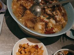 -姚姚酸菜鱼·金戈戈香港豉油鸡(喜荟城联名店)