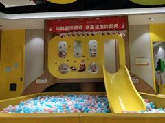 -贝思特蒙特梭利早教新区旗舰中心(苏州新区复悦城店)