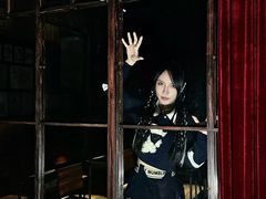 -屋有岛沉浸游戏旗舰店(中山公园店)