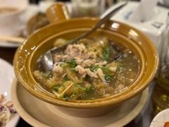 -J Daeng Seafood
