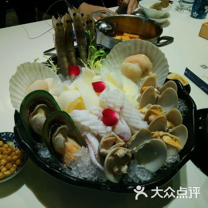 蓝波斯菊.鲜汤火锅图片 - 第1张