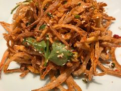 -云海肴·汽锅鸡·云南菜(天山百盛优客店)