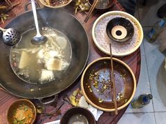 -老街烧烤大排档·地道湖北菜·龙虾馆(汉口火车站店)