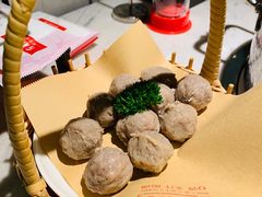 -左庭右院鲜牛肉火锅(浦江欢乐颂店)