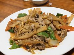 -老街坊餐吧