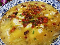 招牌酸菜鲈鱼-六婶西关小厨(光塔路店)